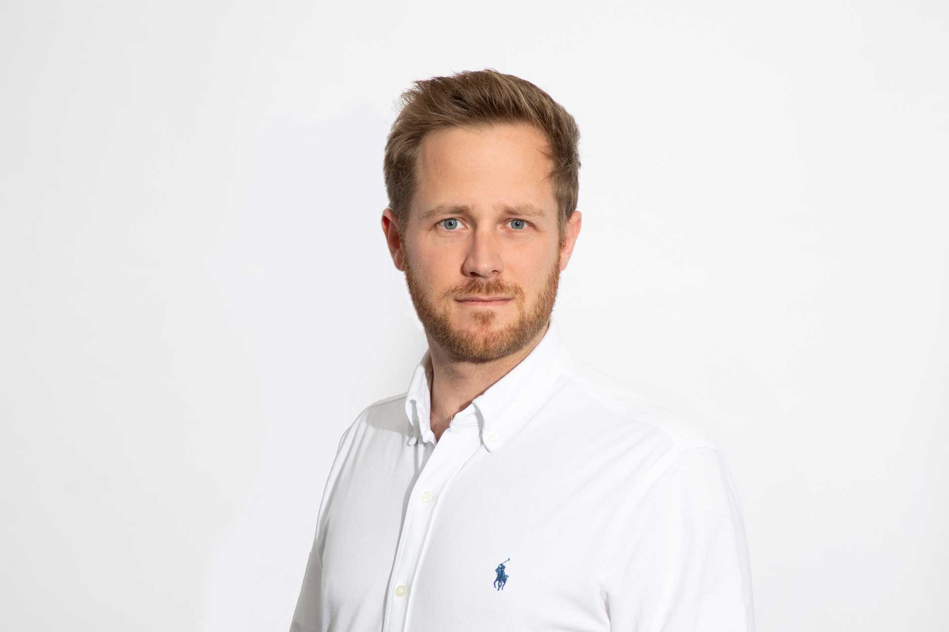 Henrik Schneider